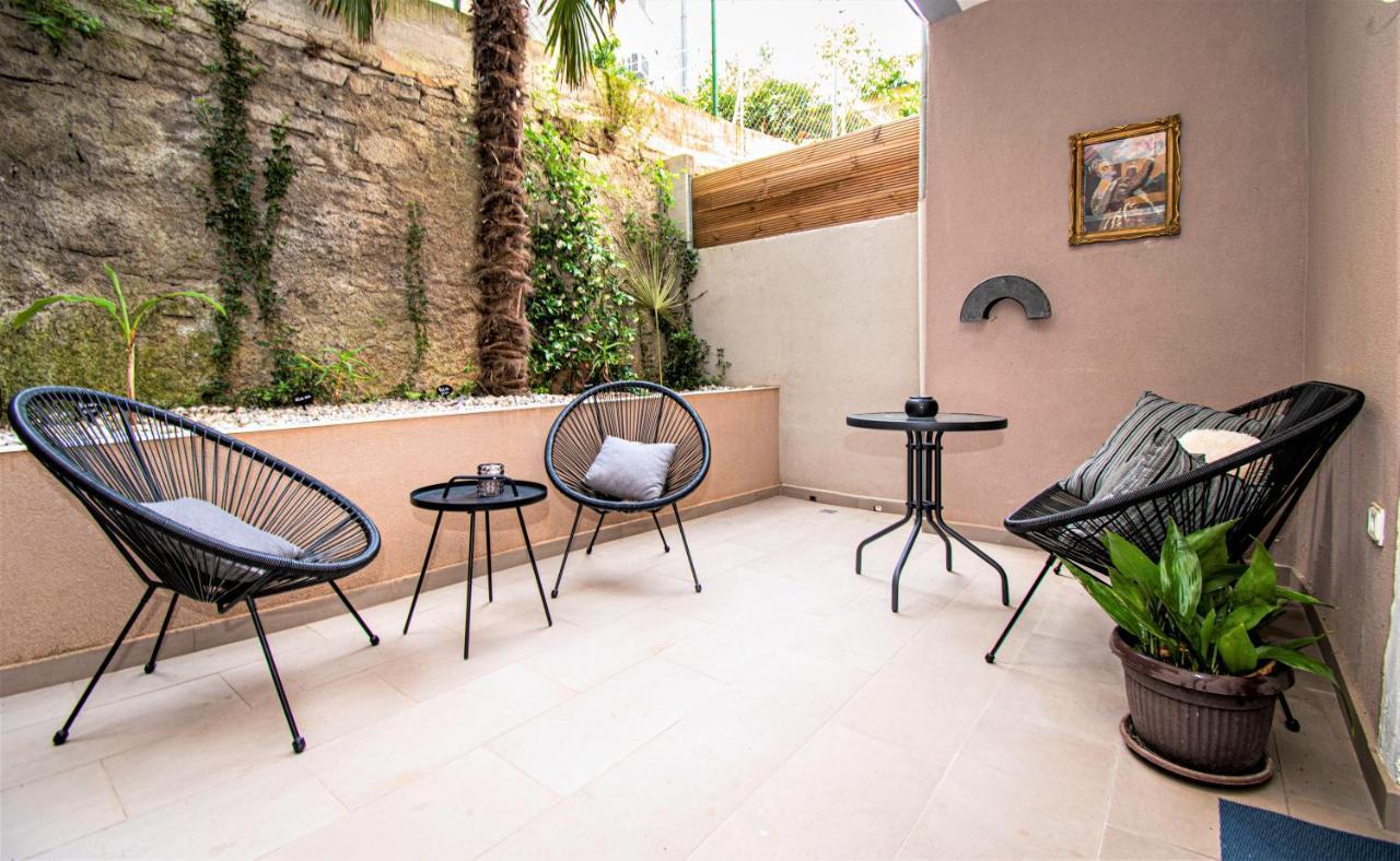 Nina Colosseum Appartement Pula Buitenkant foto